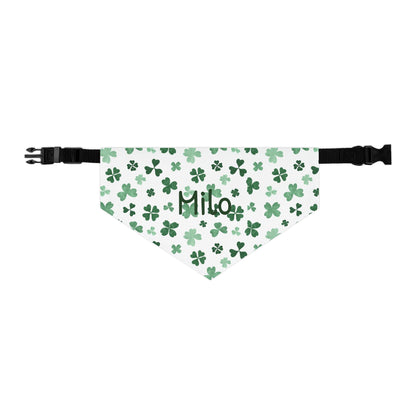 Personalized pet bandana collar in Lucky Green for pets, featuring adjustable design and custom name embroidery.