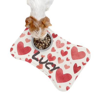 Personalized pet feeding mat with hearts pattern, made for pets, featuring colorful heart designs on a durable surface.